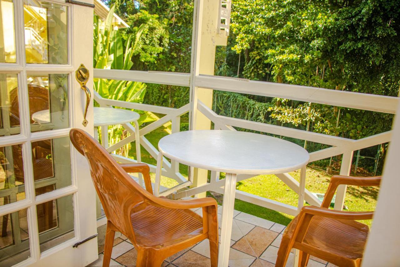 E 20 Mystic Ridge Ocho Rios Apartment ภายนอก รูปภาพ