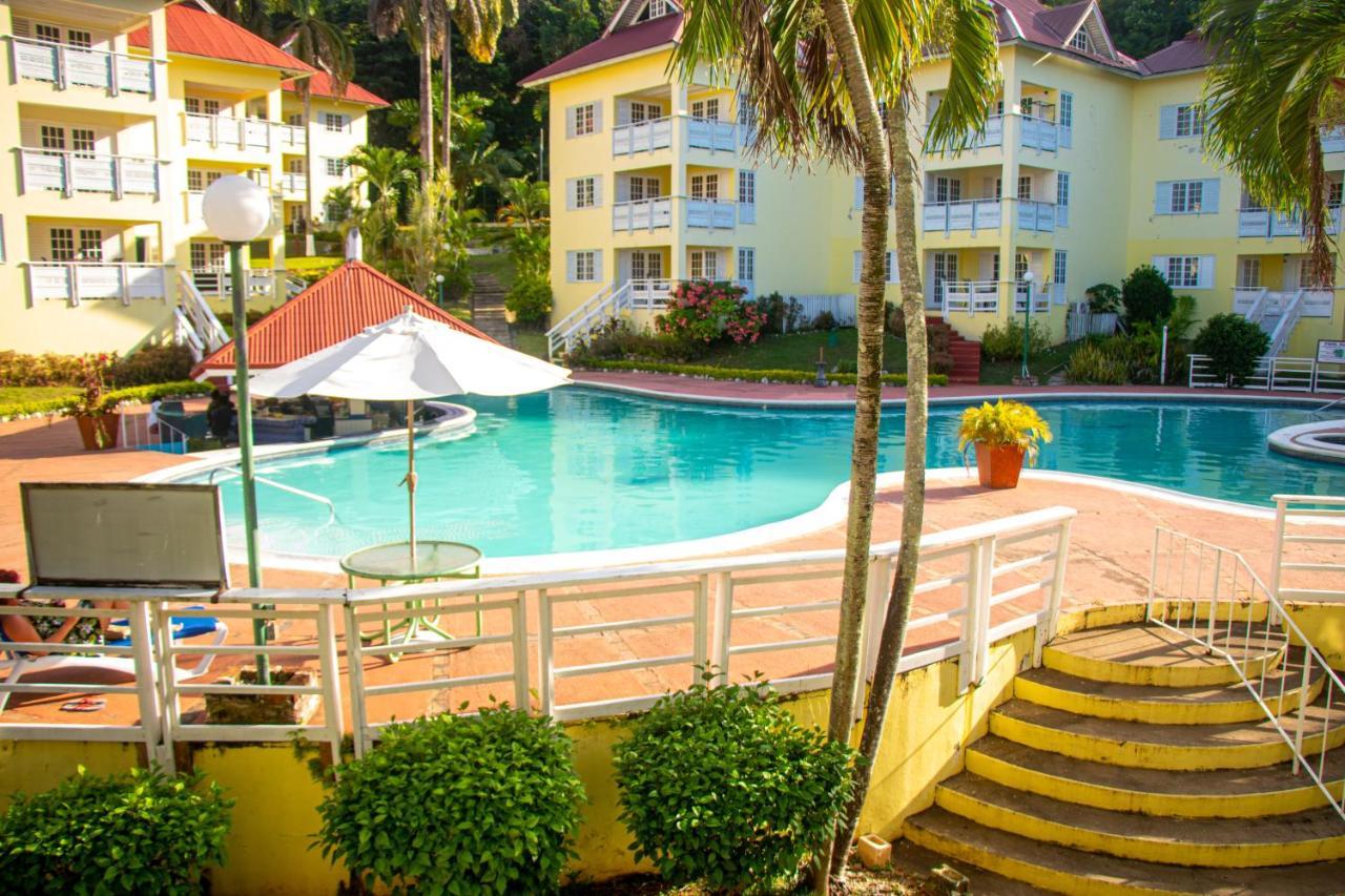E 20 Mystic Ridge Ocho Rios Apartment ภายนอก รูปภาพ