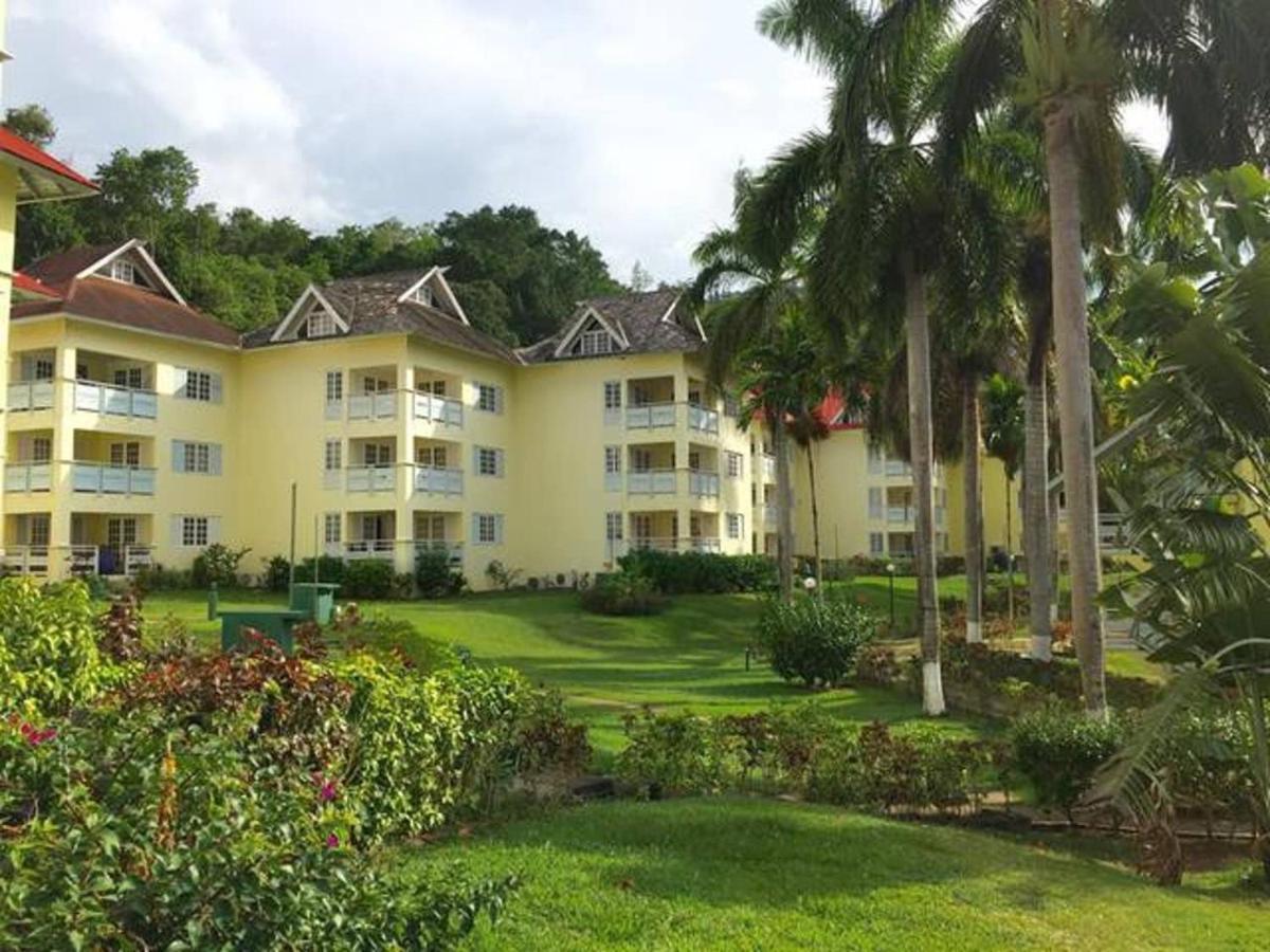 E 20 Mystic Ridge Ocho Rios Apartment ภายนอก รูปภาพ