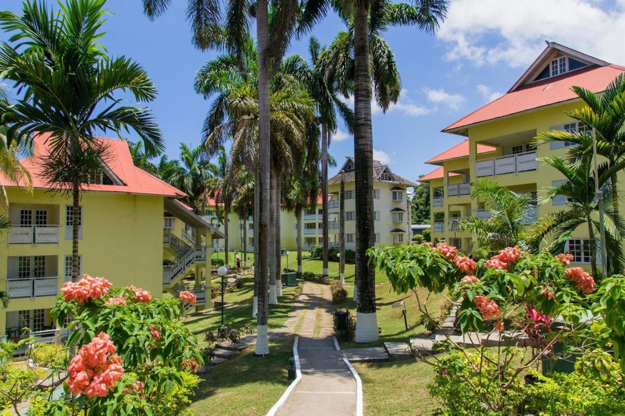 E 20 Mystic Ridge Ocho Rios Apartment ภายนอก รูปภาพ
